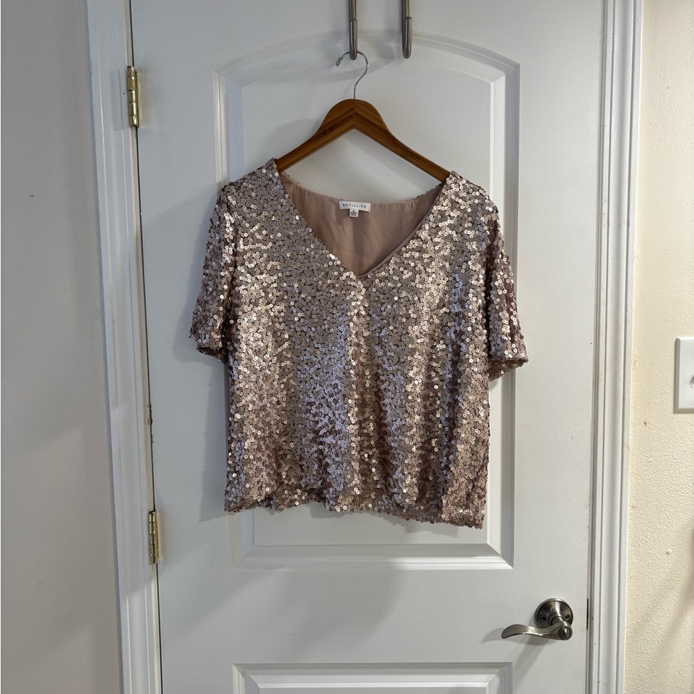 Socialite Rose Gold Sequin Blouse - Picture 2 of 7